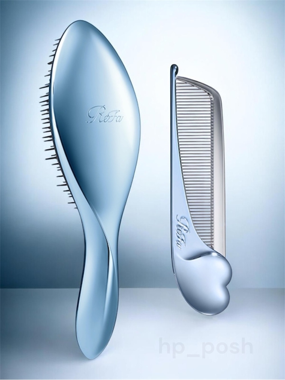 REFA BUNDLE OF 2 AQUA BLUE AILE BRUSH + FOLDABLE HEART COMB